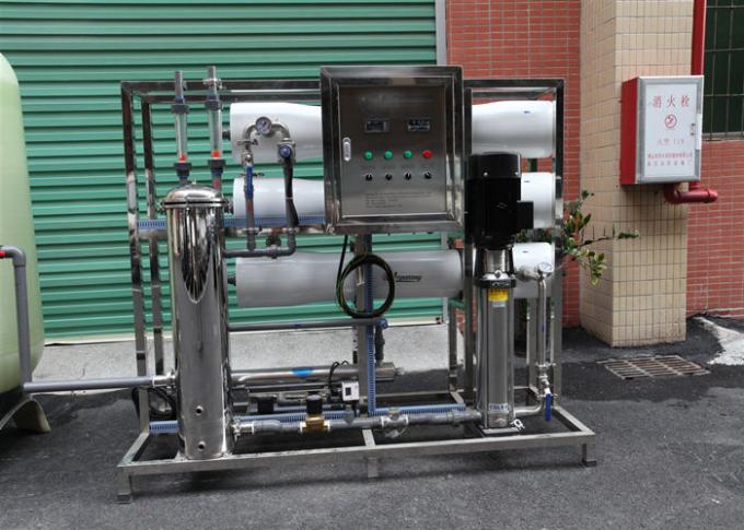FRP 3000LPH Drinking Water Treatment Plant / Reverse Osmosis Water ...